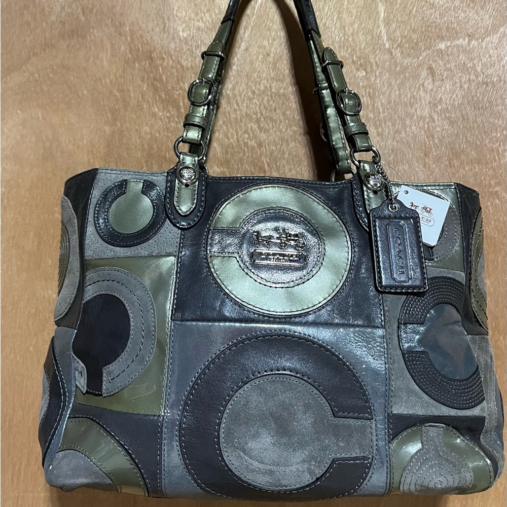 Coach Mia Inlay C tote EUC W/ tags (store display)